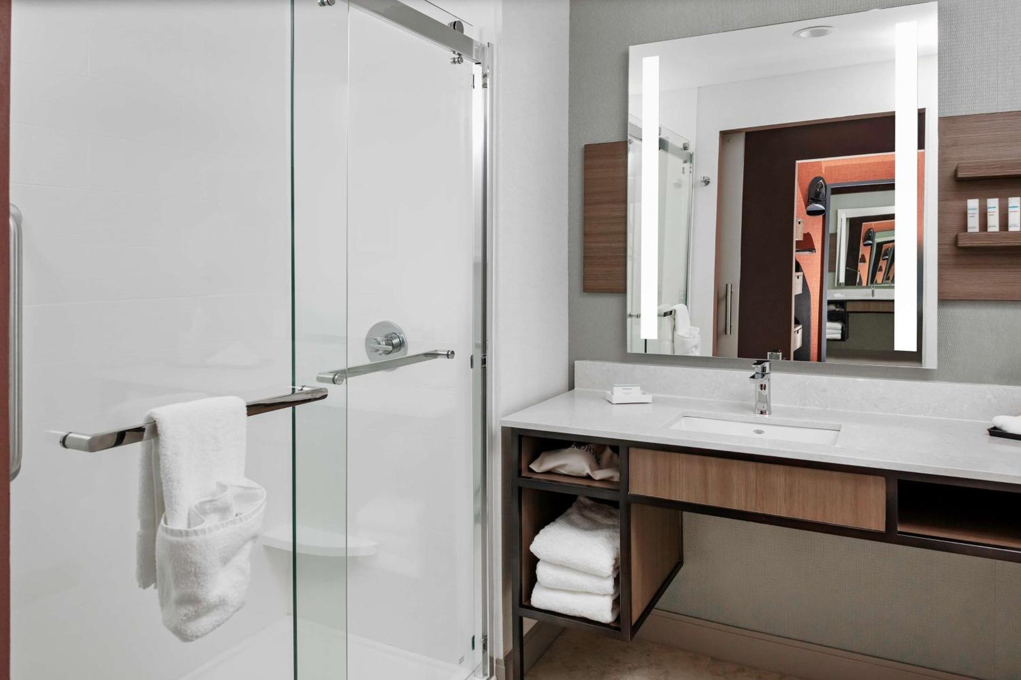 Hilton Garden Inn Chandler Downtown Dış mekan fotoğraf