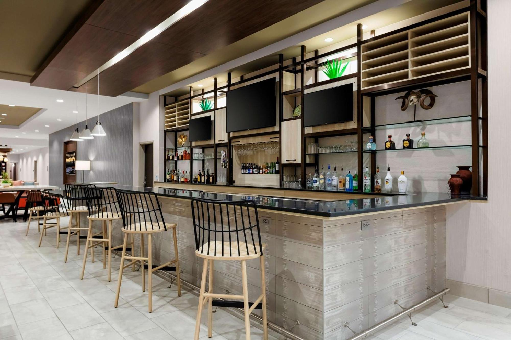 Hilton Garden Inn Chandler Downtown Dış mekan fotoğraf