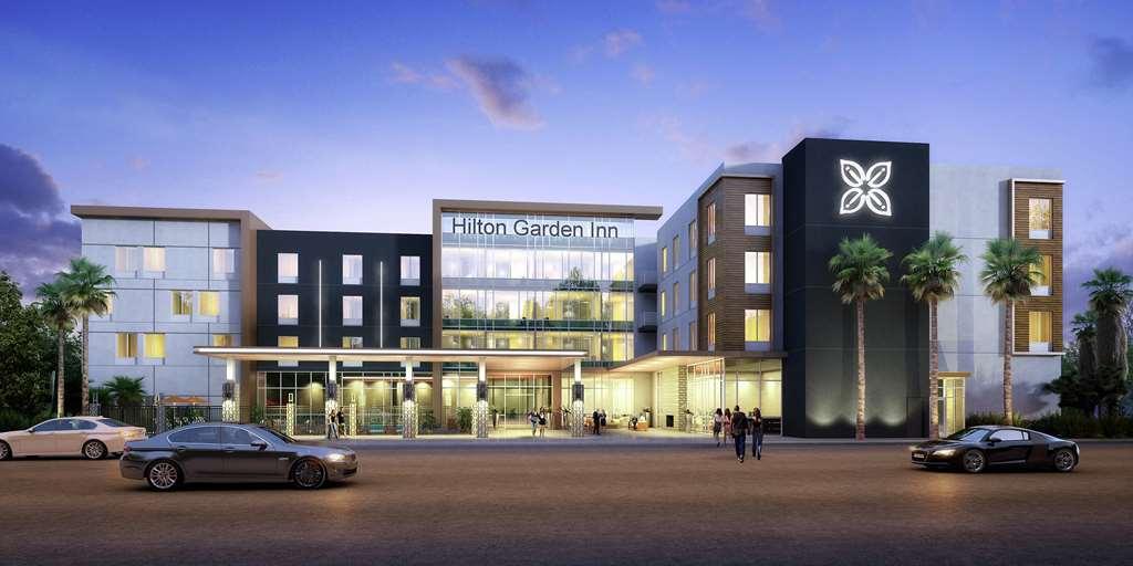 Hilton Garden Inn Chandler Downtown Dış mekan fotoğraf